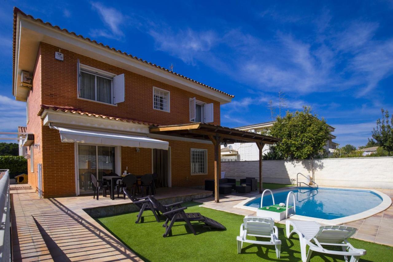 Villa Pluma Planet Costa Dorada - Only Families サロウ エクステリア 写真